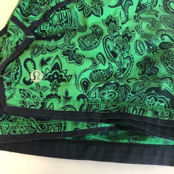 Lululemon Shake & Break Shorts - Picture 6 of 6